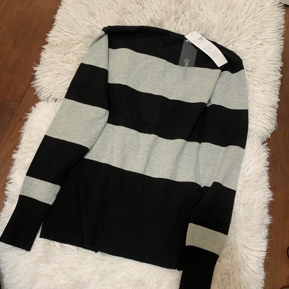 cardigan - Picture 2 of 3
